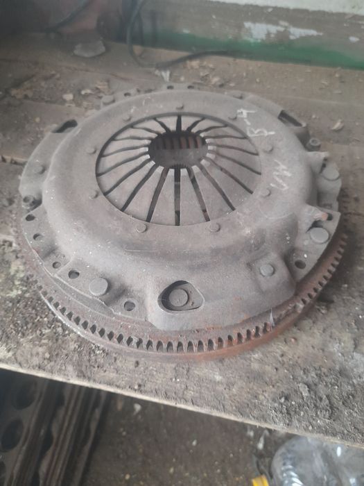 Продам маховик  фиредо карзина