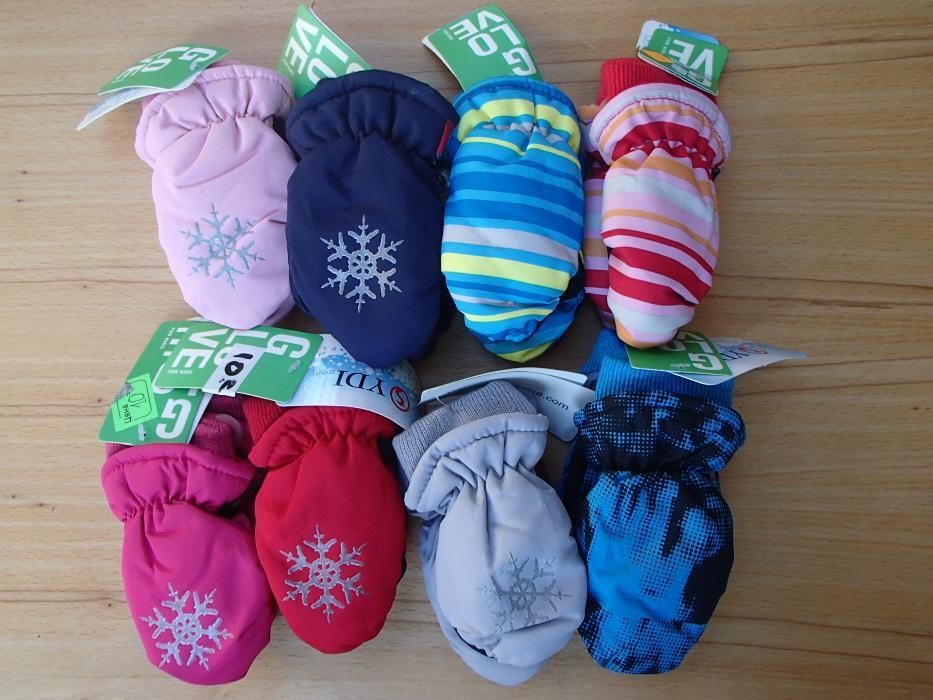 Продавам детски топли водоустойчиви ръкавички с един пръст glove