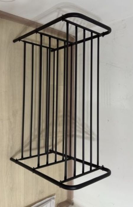 Обувница, полка для обуви.