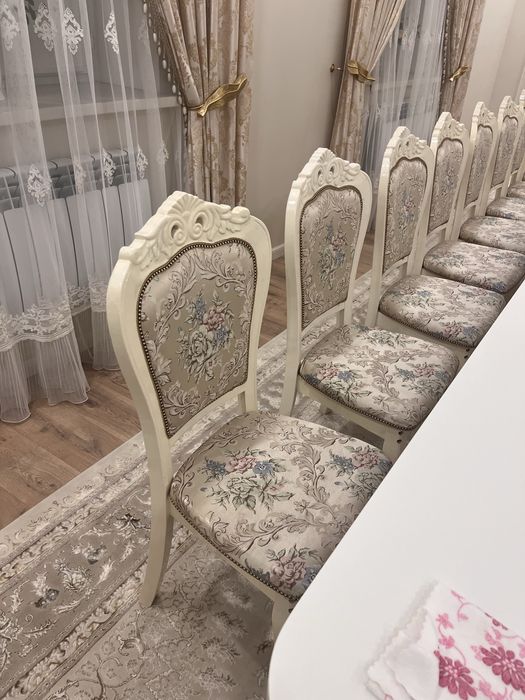 Белые стулья 14 шт