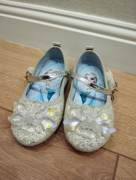 Продам туфли 30 размер надевали 1 раз