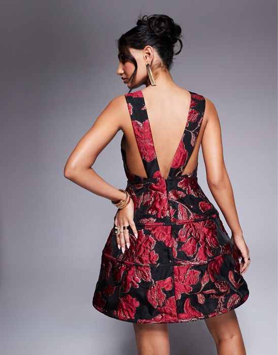 ASOS Luxe официална рокля