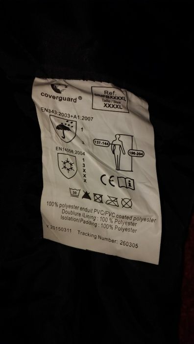 Geaca iarna (model deosebit) protectie la frig