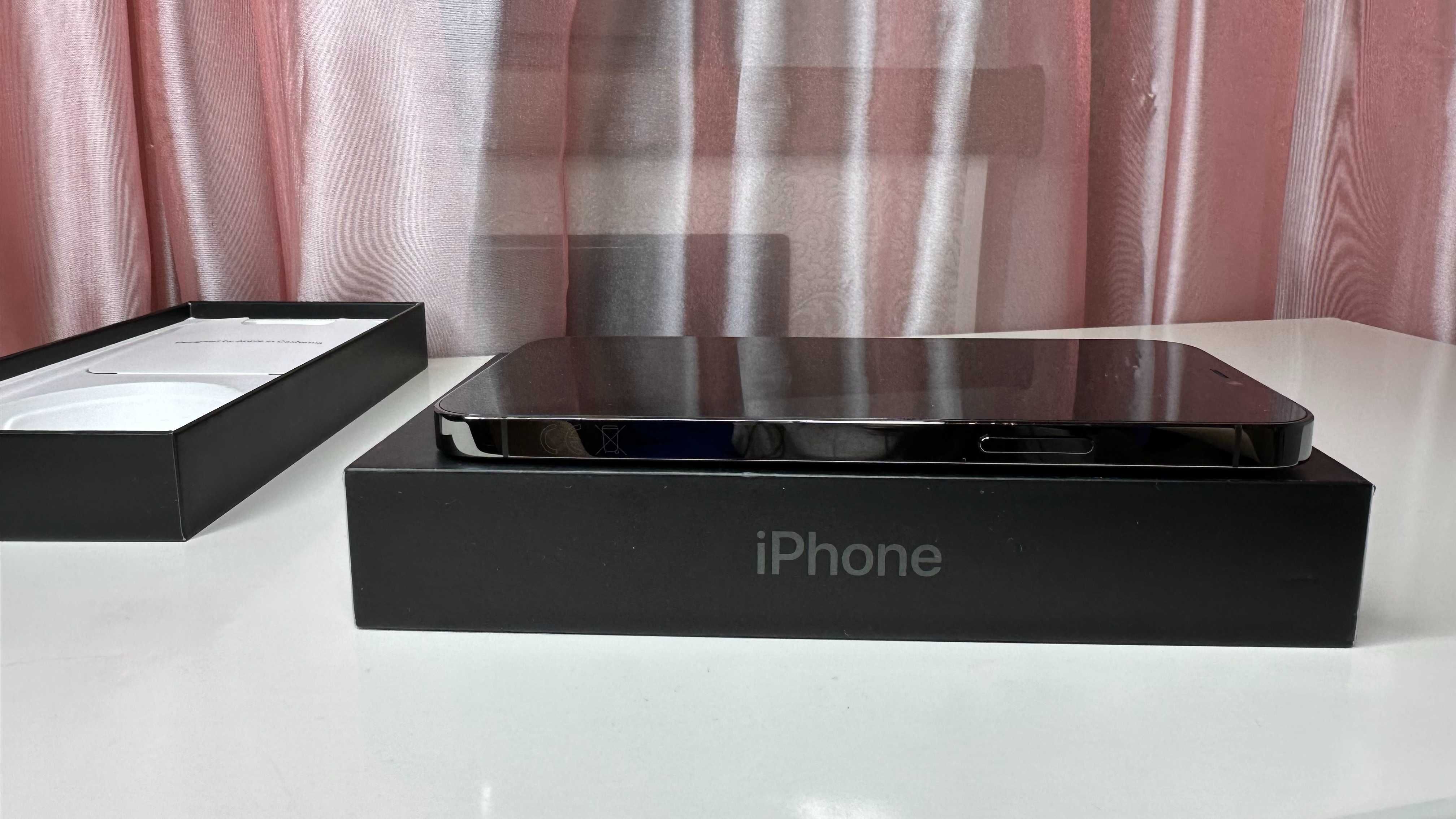 IPhone 12 Pro 128GB (цвет серый) состояние шикарное