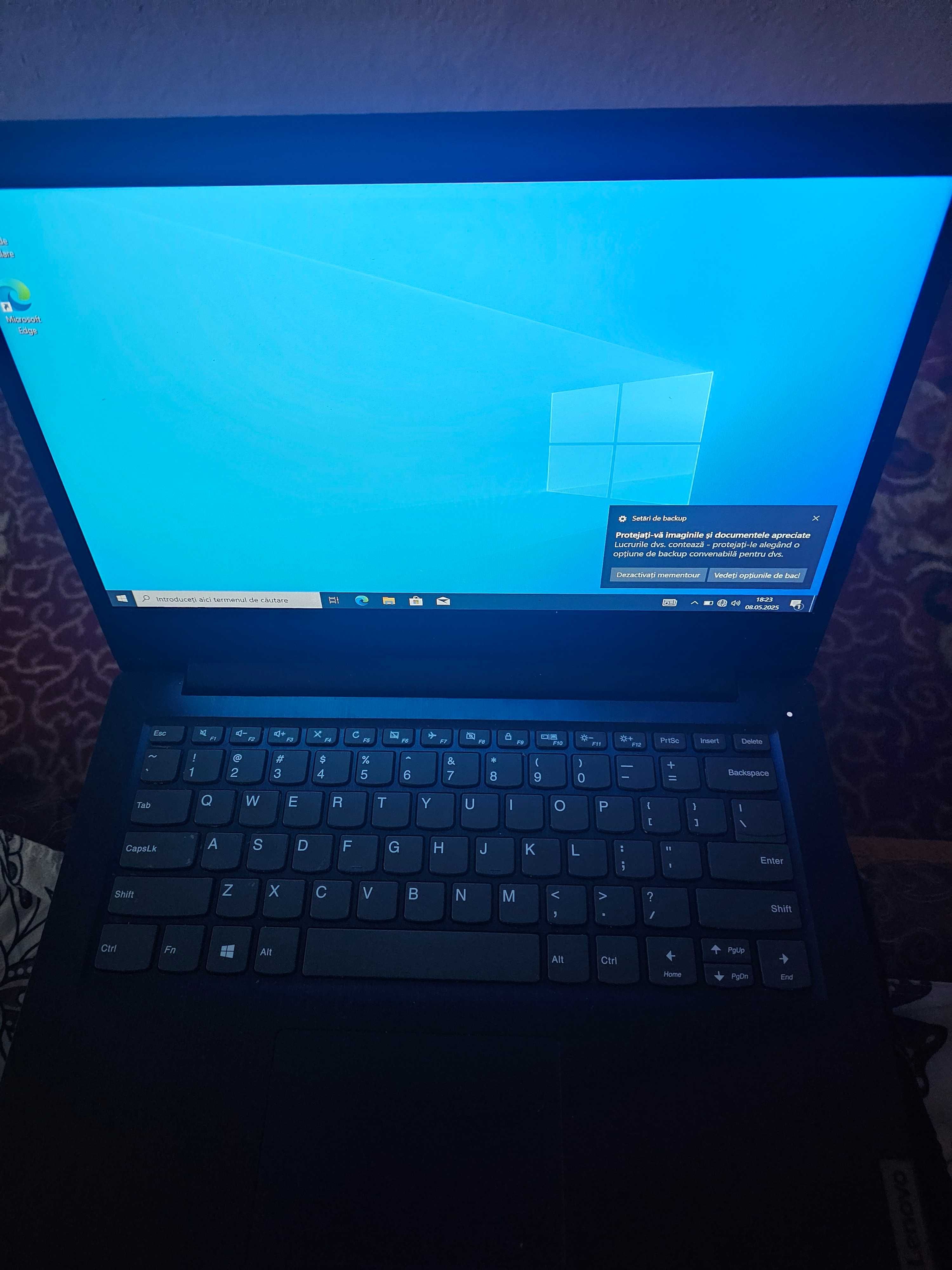 Vand laptop Lenovo