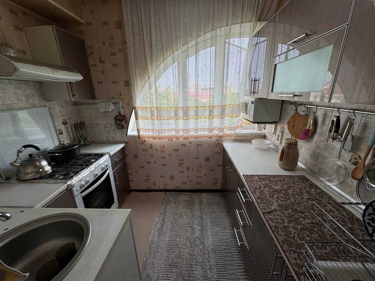 продаю свою  квартиру без маклера на Мирзо-улугбекском районе