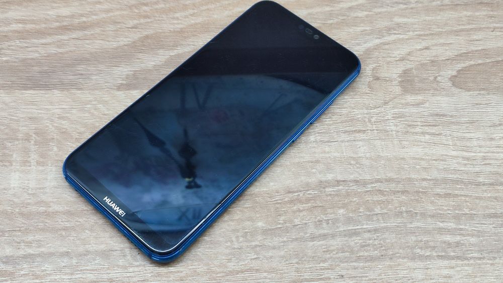 Huawei P20 Lite 64GB Aurora Blue Usor fisurat 199 Lei