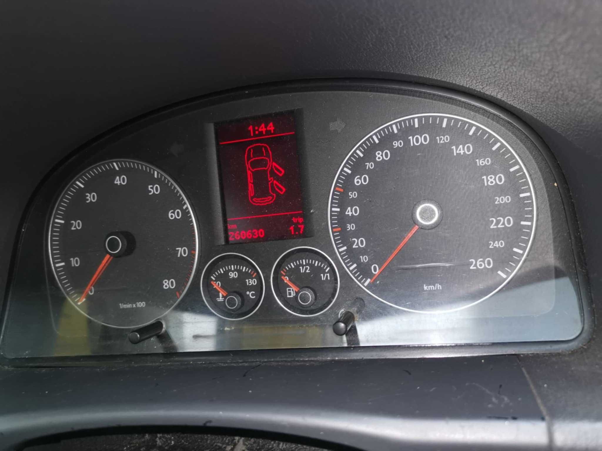 VW Touran 1.4 TSI 2006г.