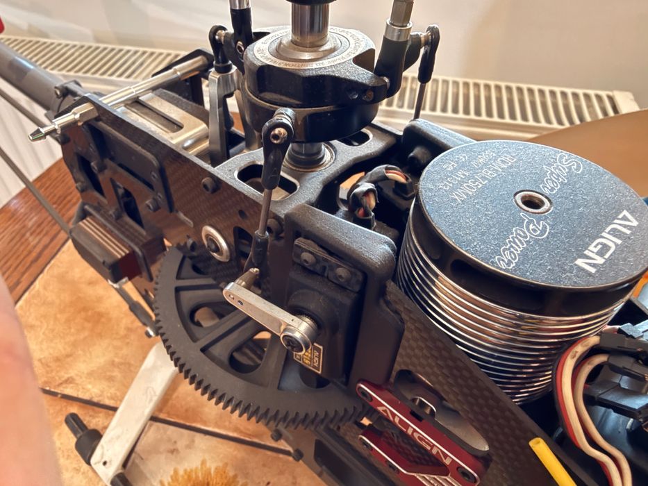 Align T-Rex 600e Pro Super Combo cu motor 750MX 12s