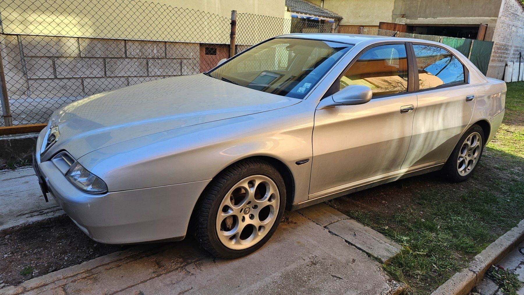 Продавам Alfa romeo 166 2.5 v6 на части