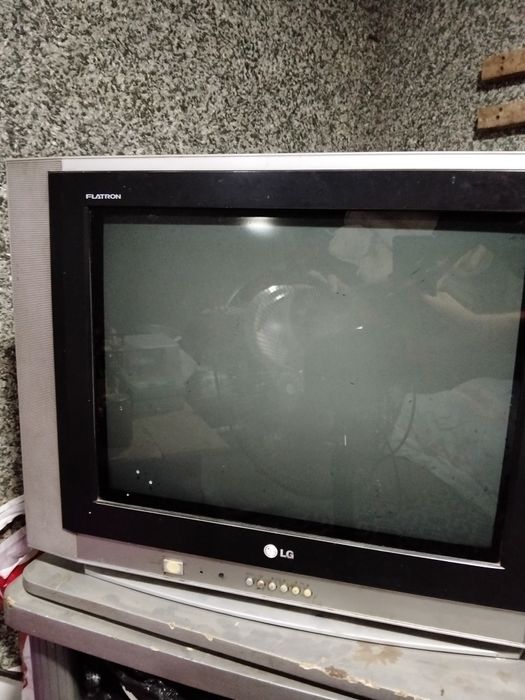 Televizor 54dyum
