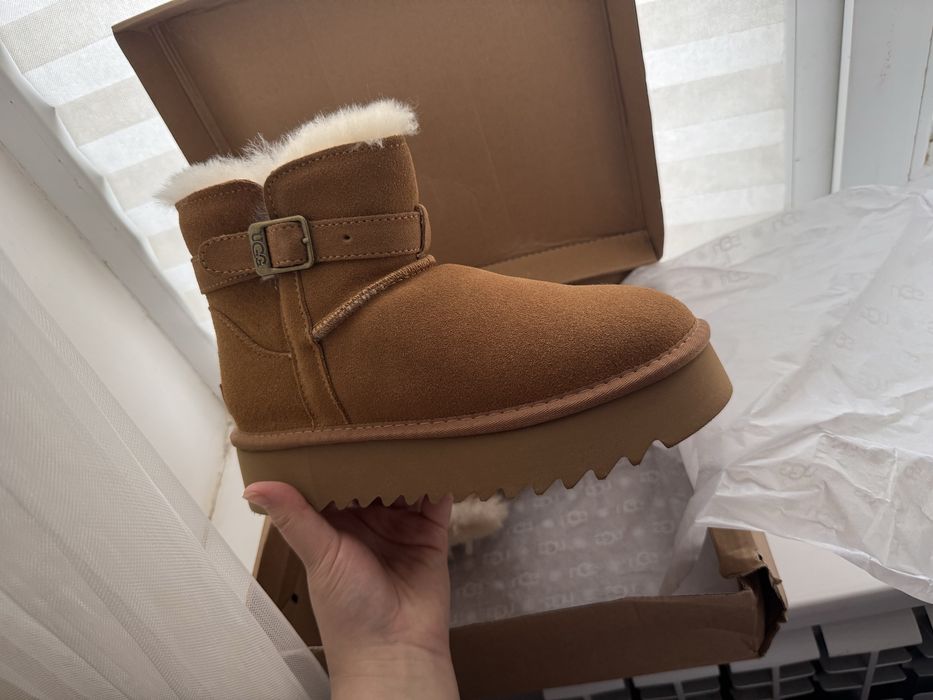 Продаю абсолютно новые женские угги