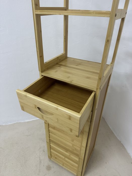 Висок бамбуков шкаф за баня Kleankin