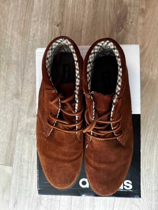 Ghete piele intoarsa Bershka 42