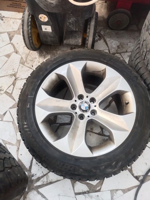 255/50/19 Комплект резины оригинал диски от BMW x6