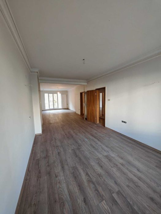 Продава се Тристаен апартамент в София, Център - 98 кв.м за 4072 €/кв.м - Снимка #4