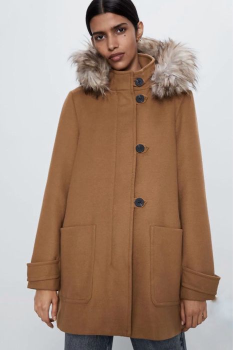 Бежово палто Зара