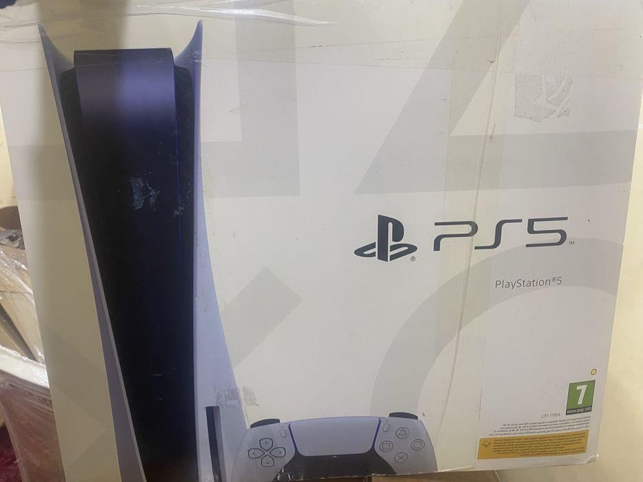 Ps 5 с 3 джоистик фифа,юфс,гта и.д