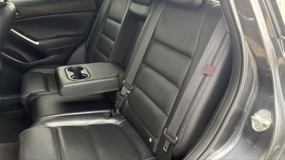 Mazda CX-5.