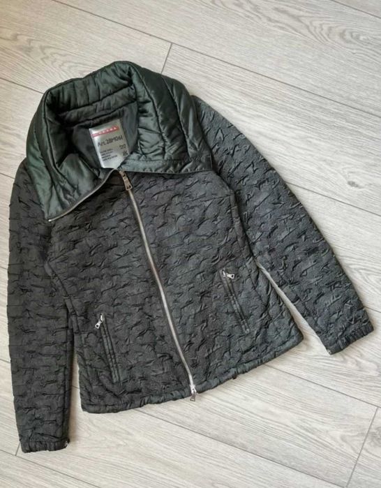 Jachetă Prada pentru femei