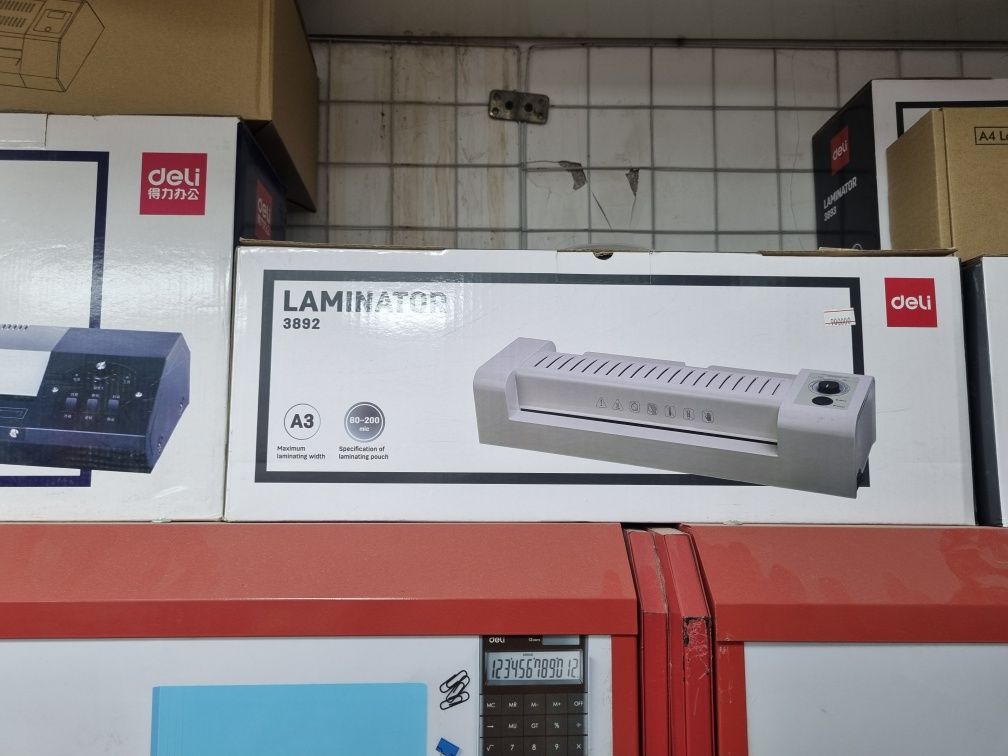 Laminator aparat deli