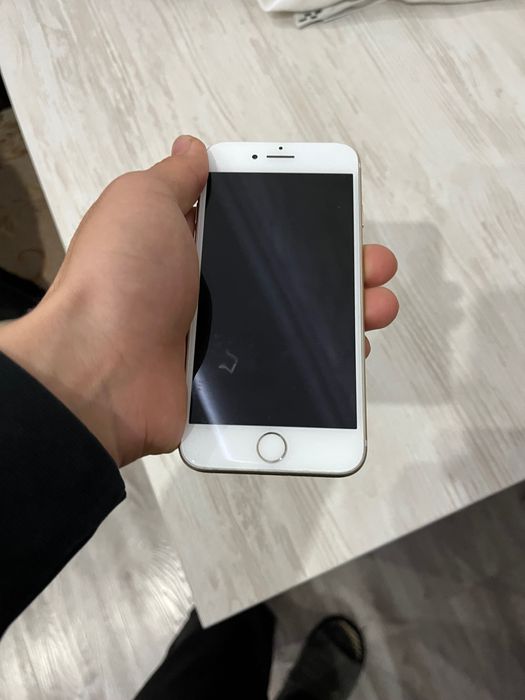 iPhone 7 Gold  yaxshi tutilgan