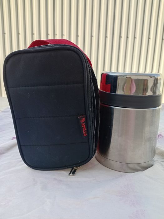 Продам тэрмоз для пиши с сумочку комплект