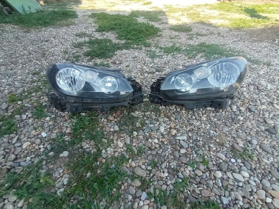 ляв и десен фар за фолксваген голф 6 VOLKSWAGEN GOLF VI