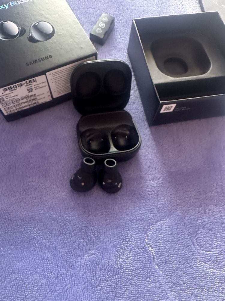 Безжични слушалки Samsung Galaxy Buds Pro