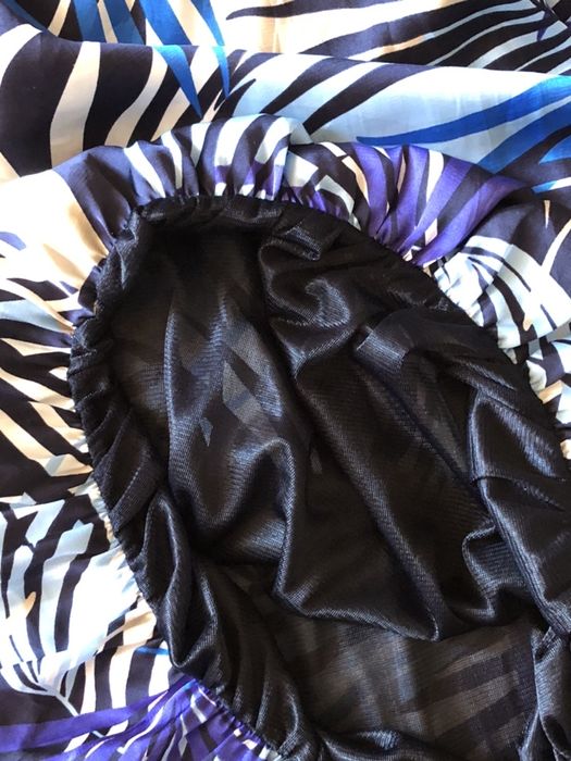 Синя рокля Ake