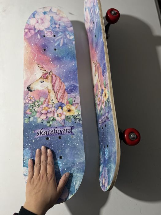 Skateboard folosit doar in casa