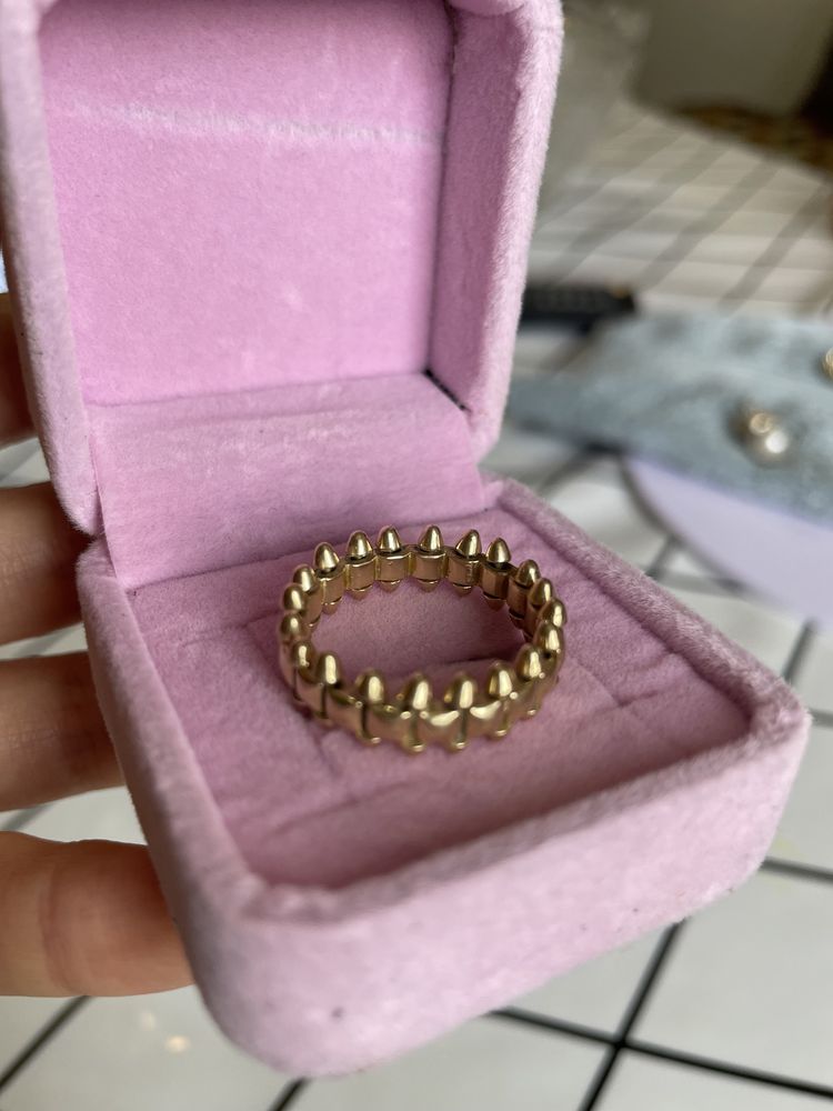 Продаи брендовое золотое кольцо Картье клэш Италия 585проба