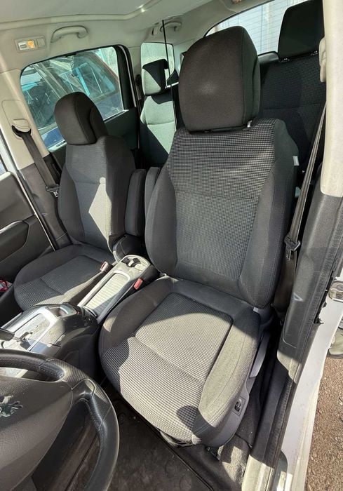 Peugeot 5008 1.6HDI на части