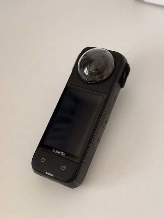Camera video 8K Insta360 X4 noua + multe accesorii