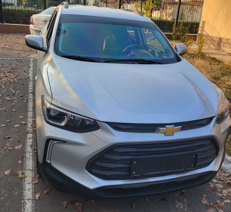 Tracker 2 srochno sotiladi.