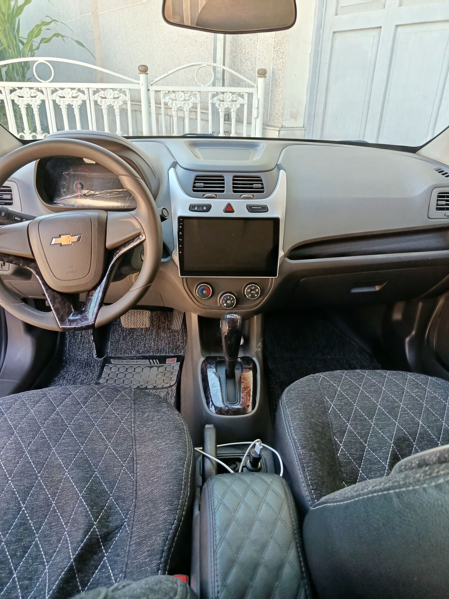 Cobalt 2023 qora 96300 km gaz 90 tali