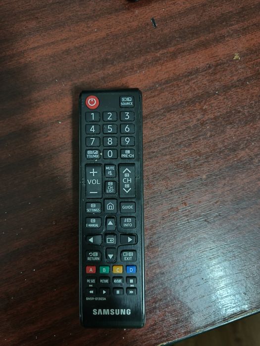 Vând telecomenzi Samsung