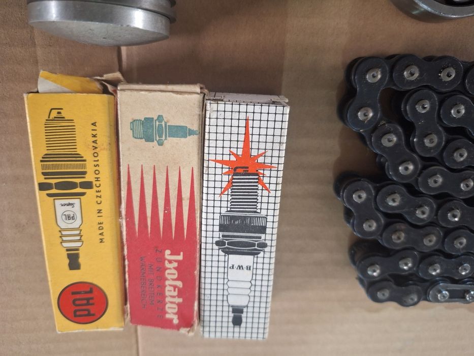 Продавам останали отигинални части от симсон и етз 250