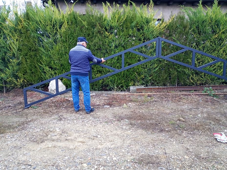 Ocazie materiale construcție hala 7x12 ferme și stâlp