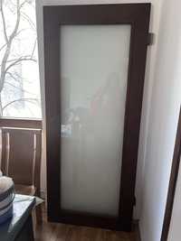 Врата интериорна със стъкло и каса