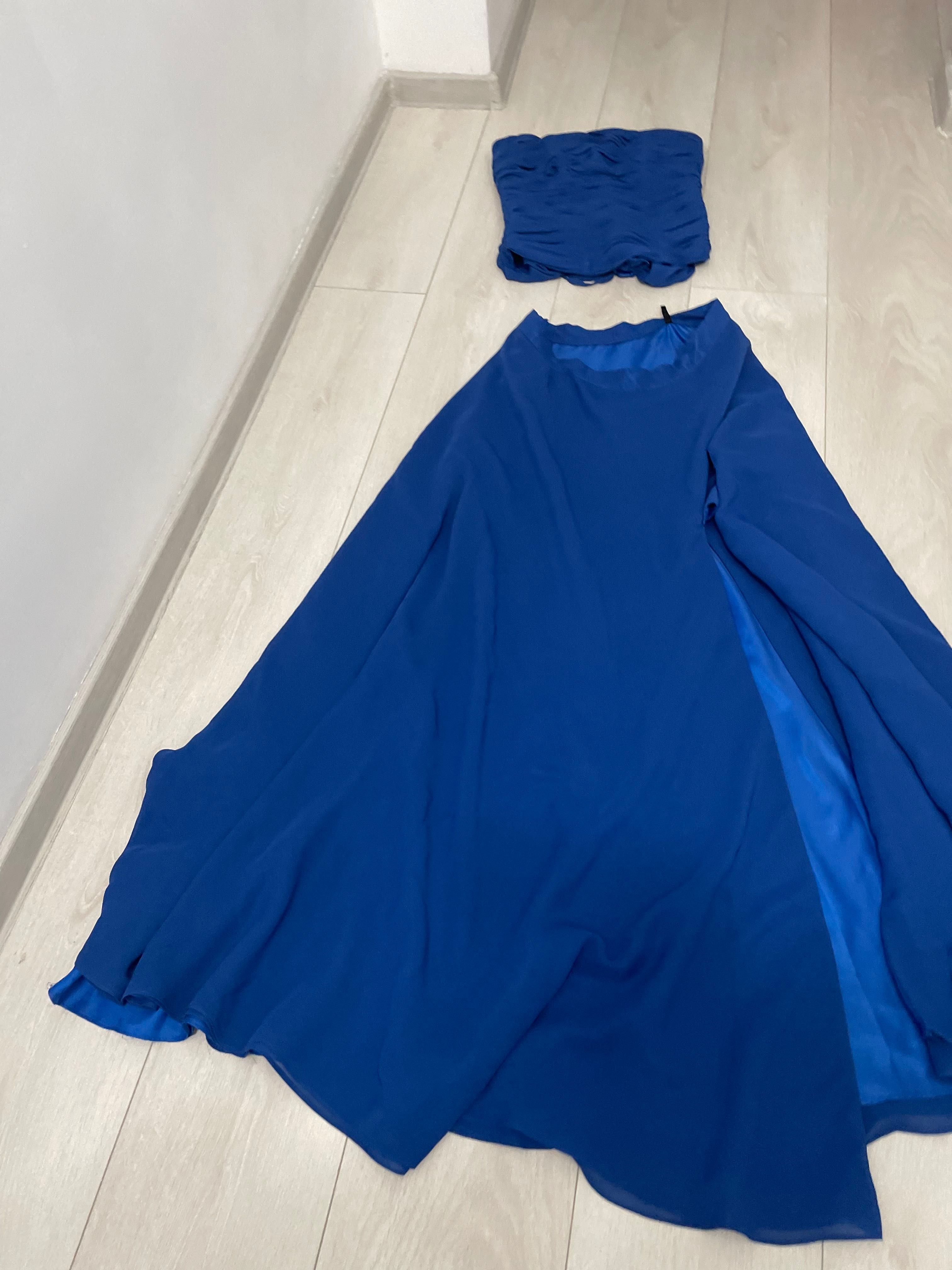 Fusta+ corset făcute la comanda mărimea S/M poate fi ajustata! S