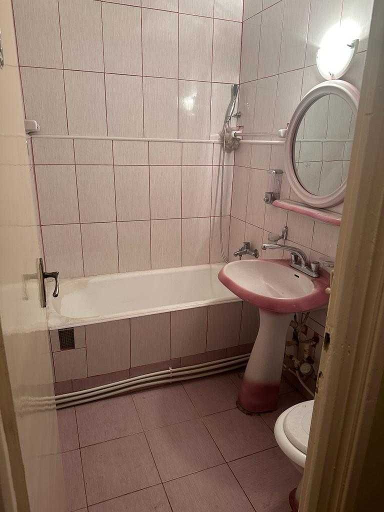 Vand apartament 3 camere decomandat  str. Cernei  - Lugoj