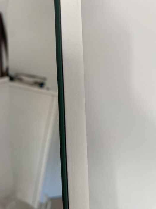 Oglinda dreptunghiulara alba din otel 37x148 cm