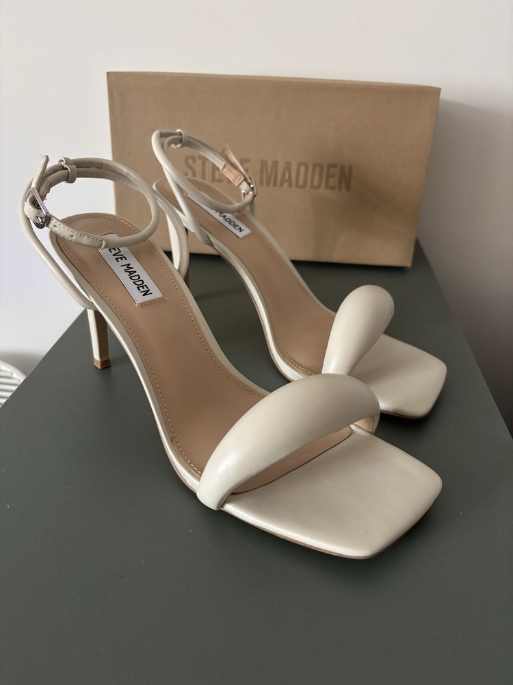 Сандали Entice Steve Madden, номер 40