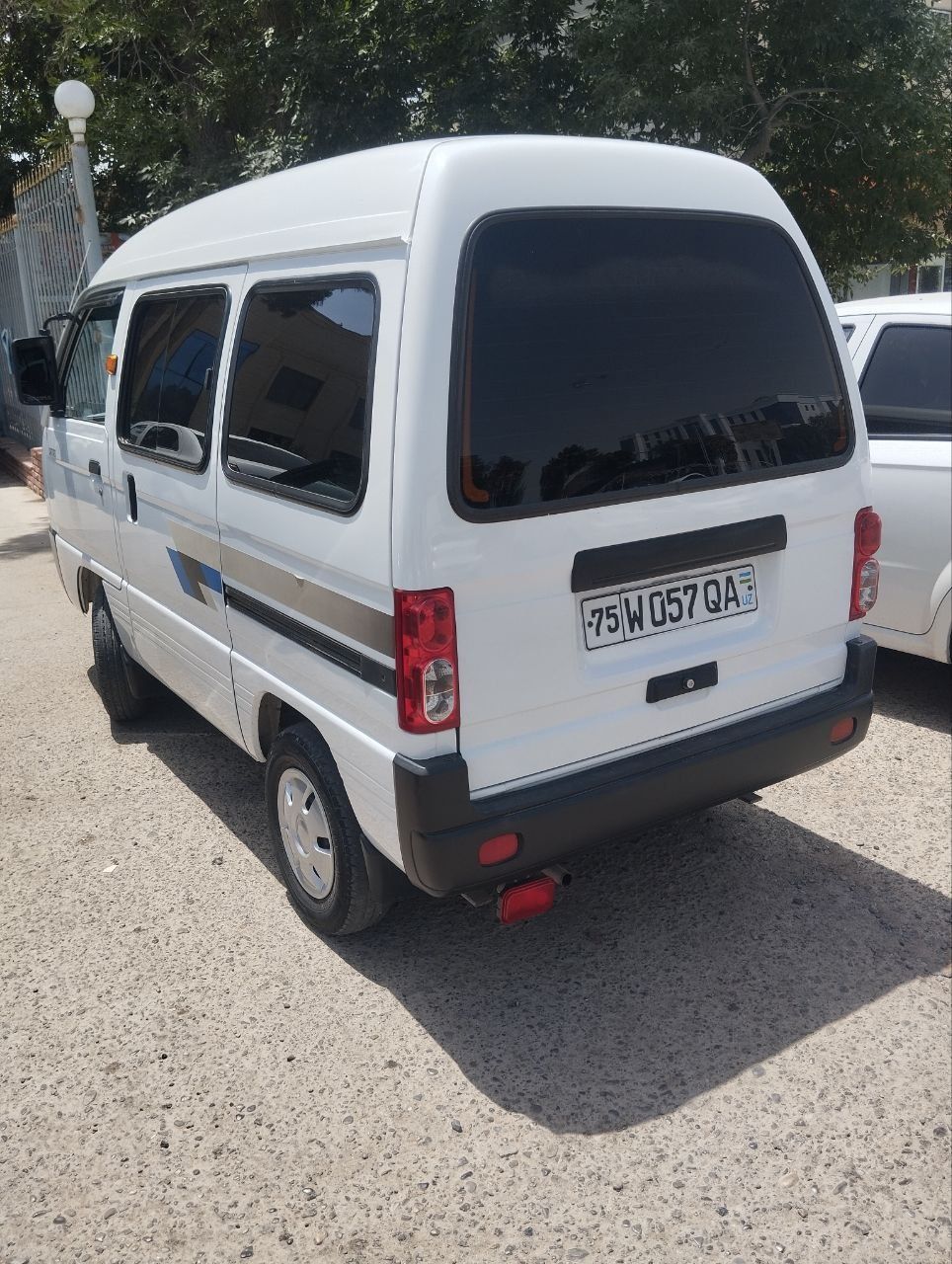 Chevrolet Damas 057