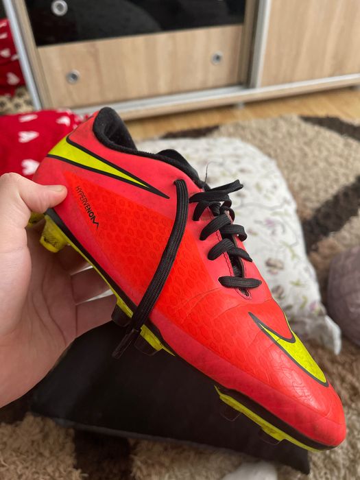 Ghete de fotbal Nike