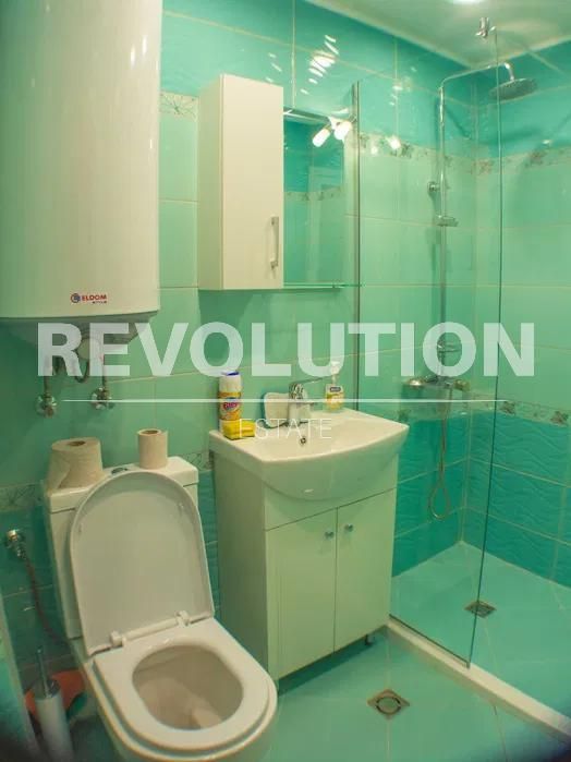 Дава се под наем Тристаен апартамент в Варна, Левски - 70 кв.м за 625 € - Снимка #8