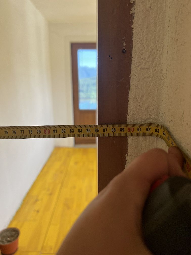 Продавам дървени врати
