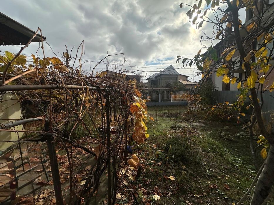 Casa de vanzare in Targoviste zona (Bulevardul castanilor)