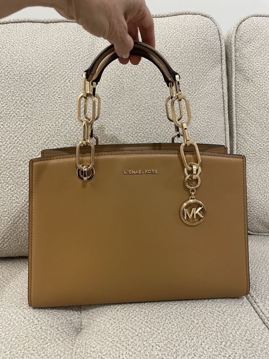 Michael Kors кафява кожена чанта камел